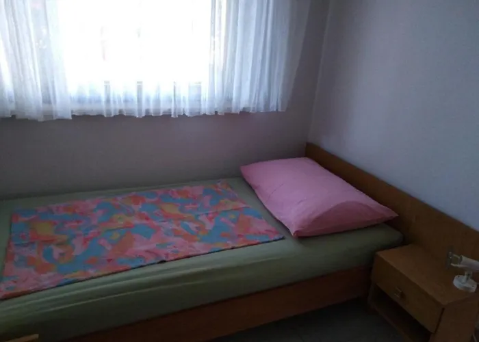 Tomy Apartment *
