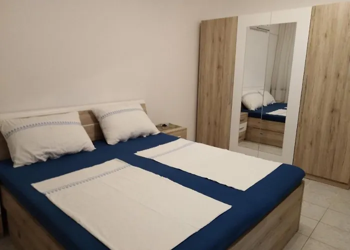 Tomy Apartment